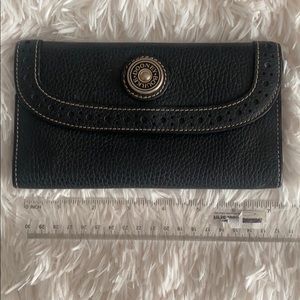 Dooney and Bourne wallet